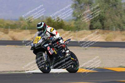 media/Oct-09-2022-SoCal Trackdays (Sun) [[95640aeeb6]]/Turn 3 (930am)/